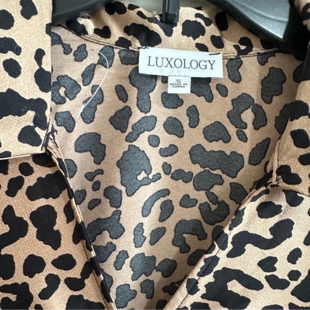 Luxology Tan and Black Animal Print Long Sleeve Dress - Picture 5 of 7